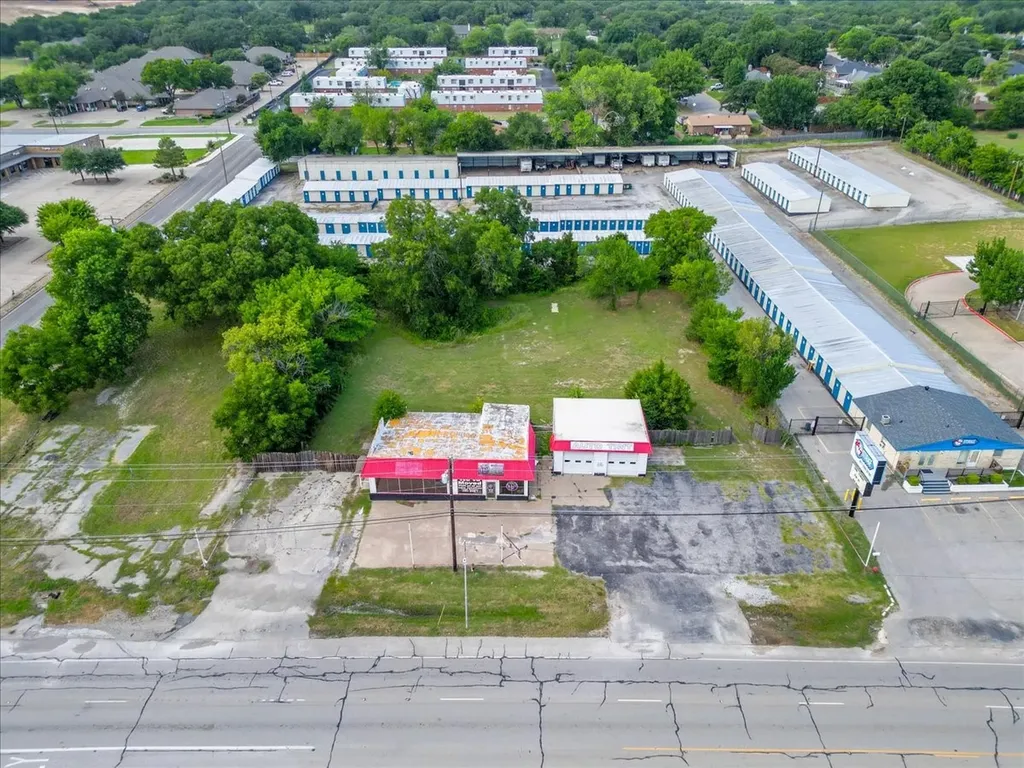 1137 Fort Worth Highway Weatherford TX 76086