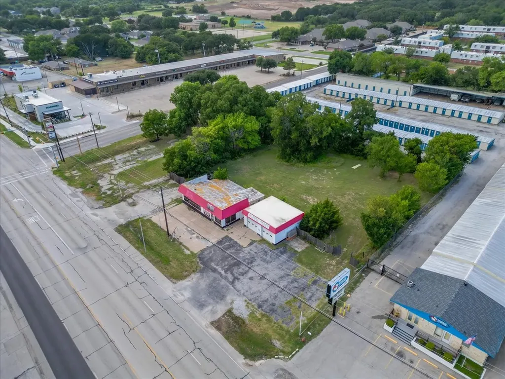 1137 Fort Worth Highway Weatherford TX 76086