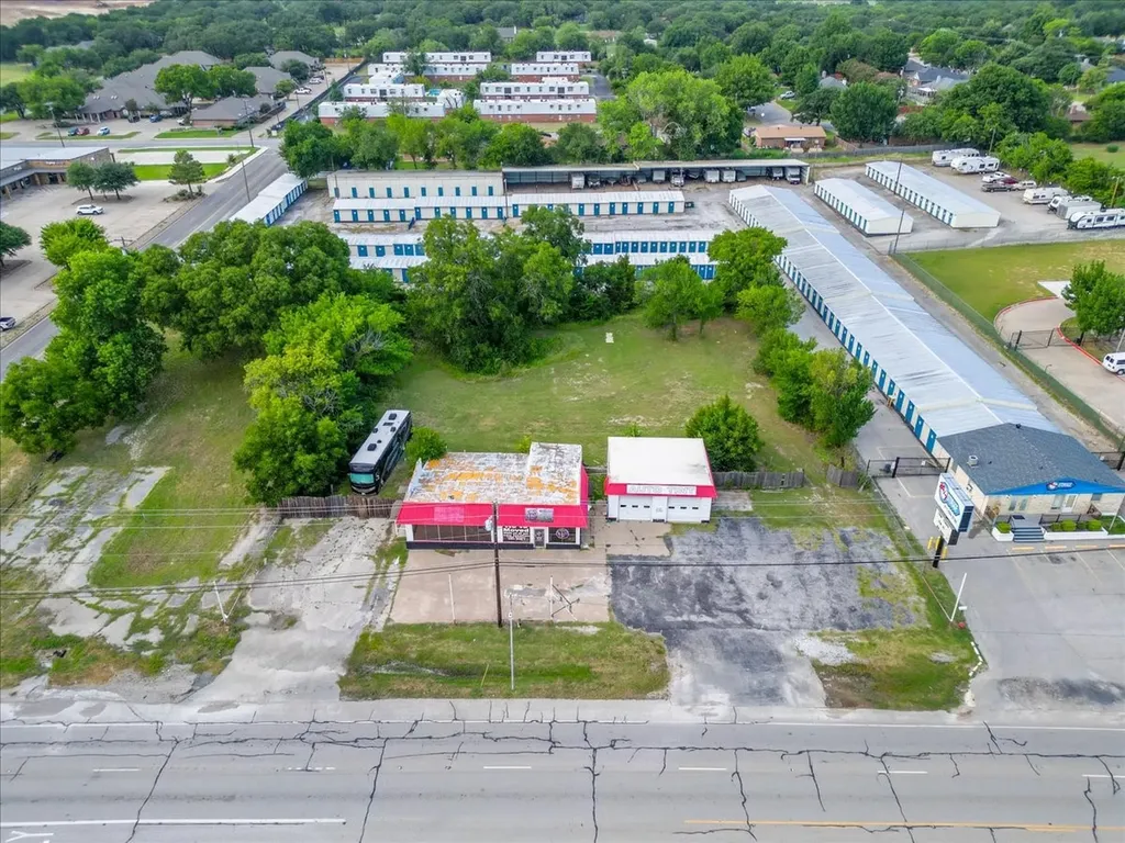 1137 Fort Worth Highway Weatherford TX 76086