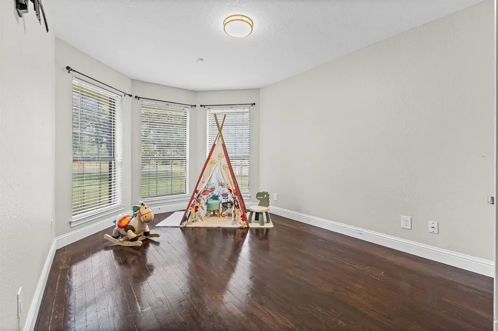 309 Josey Lane Red Oak TX 75154
