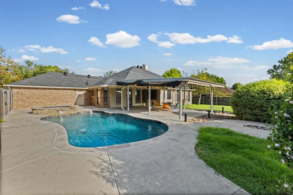 309 Josey Lane Red Oak TX 75154