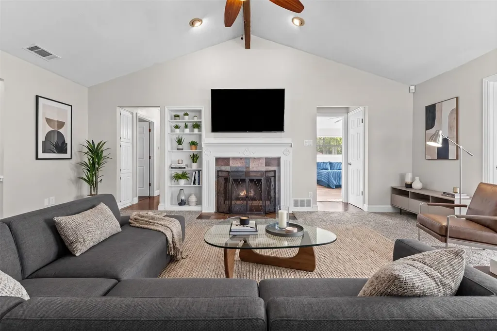 309 Josey Lane Red Oak TX 75154