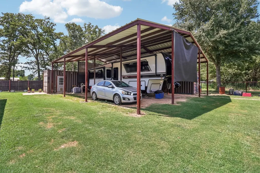 11421 County Road 4020 Kemp TX 75143