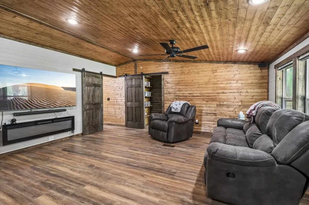 11421 County Road 4020 Kemp TX 75143
