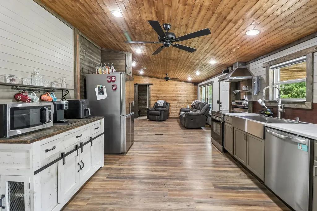 11421 County Road 4020 Kemp TX 75143