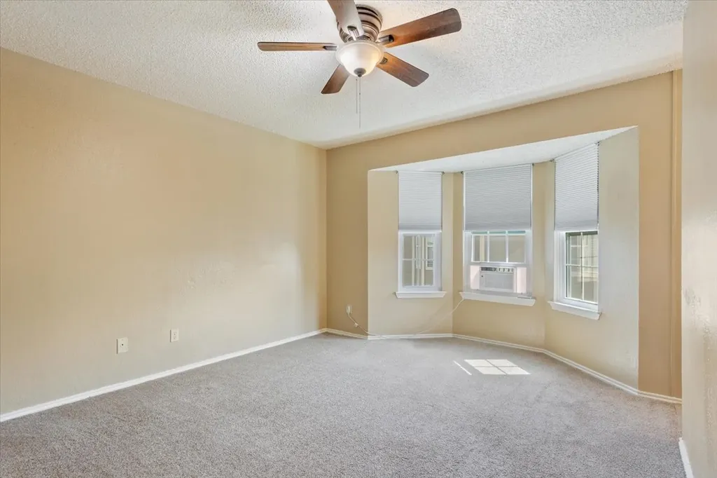 1325 Speight Avenue Waco TX 76706