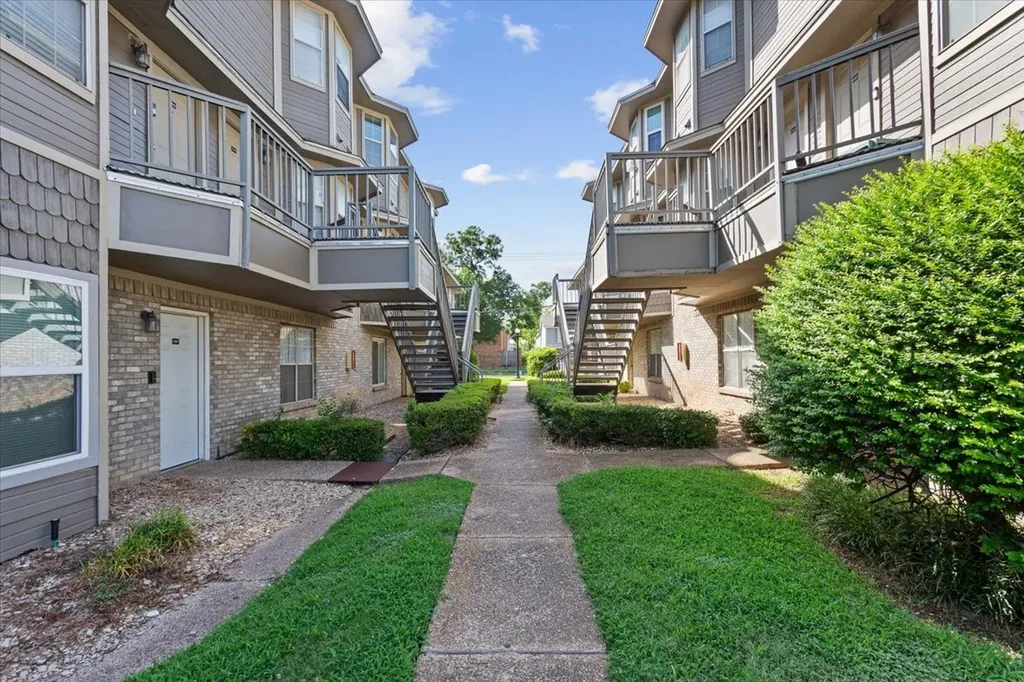 1325 Speight Avenue Waco TX 76706