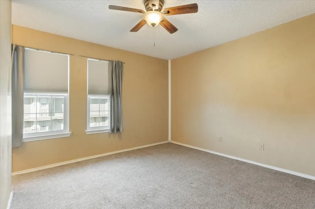 1325 Speight Avenue Waco TX 76706