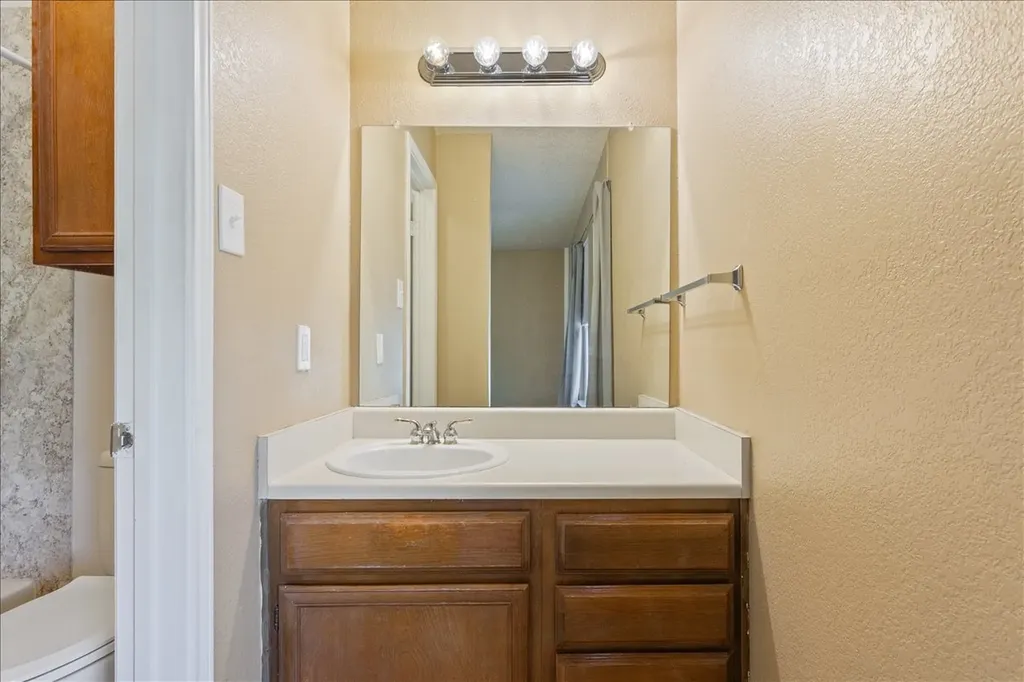 1325 Speight Avenue Waco TX 76706