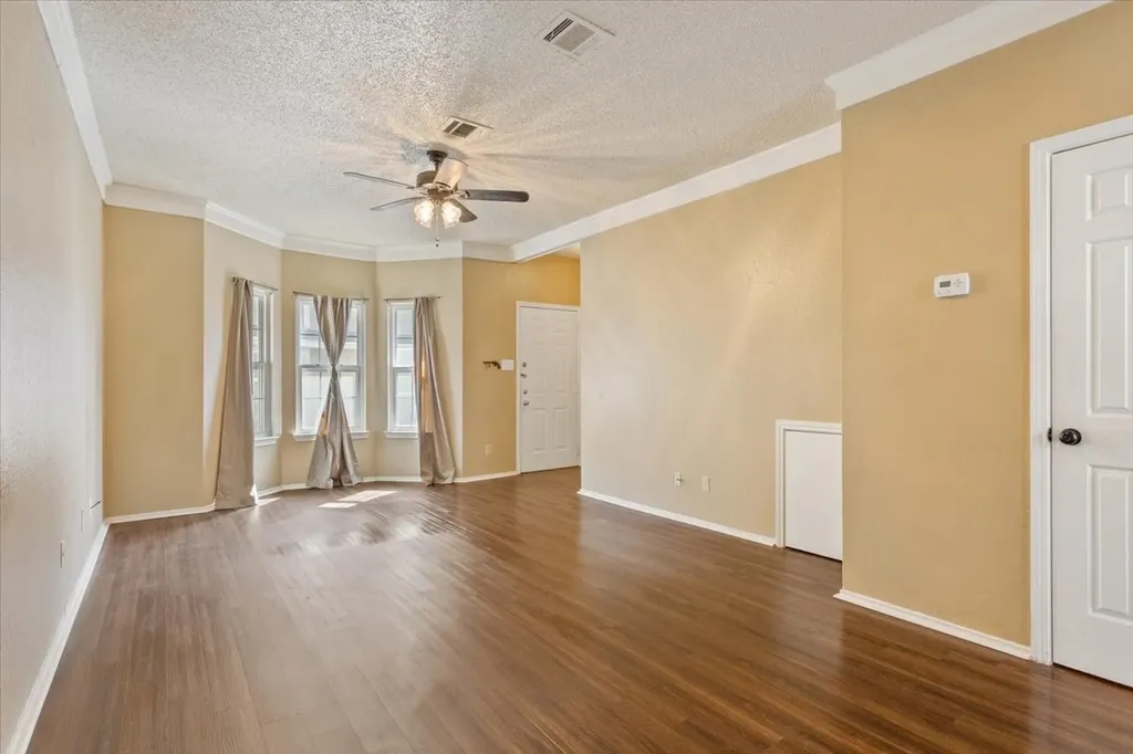 1325 Speight Avenue Waco TX 76706
