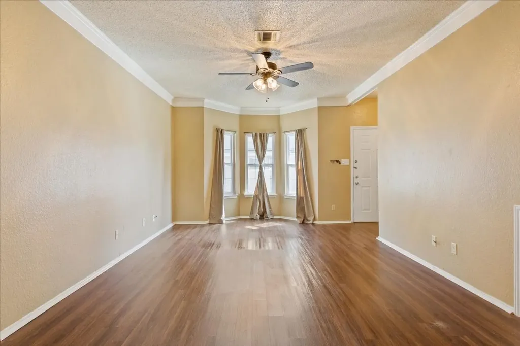 1325 Speight Avenue Waco TX 76706