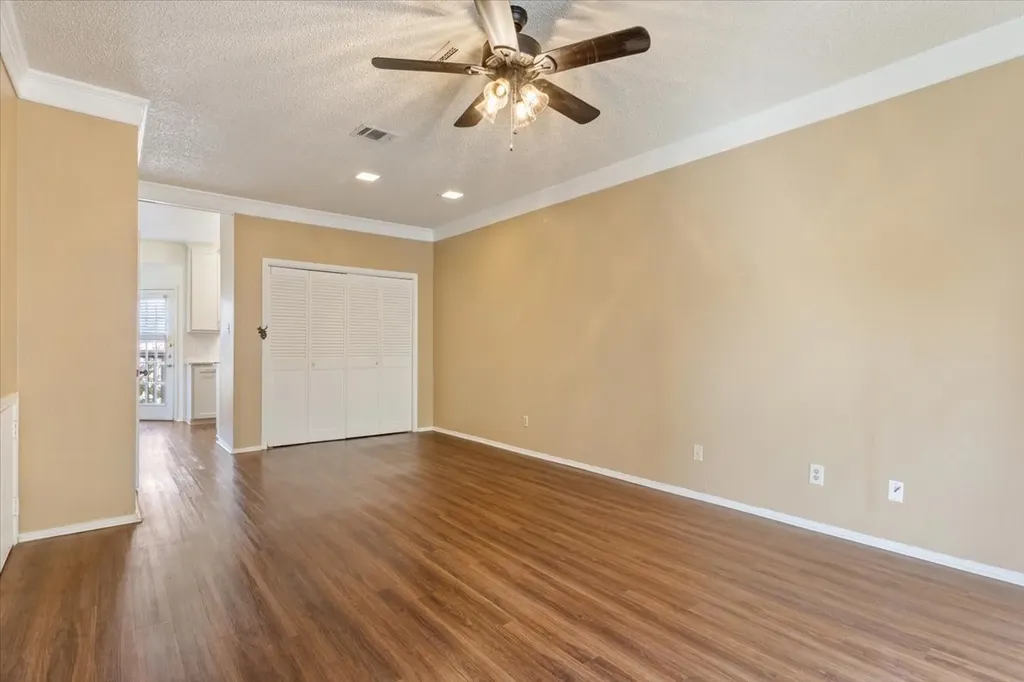 1325 Speight Avenue Waco TX 76706