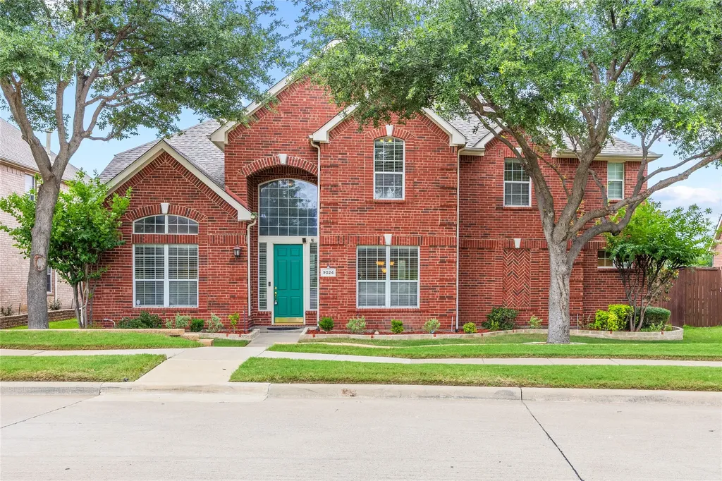 9024 Fox Hollow Trail Irving TX 75063