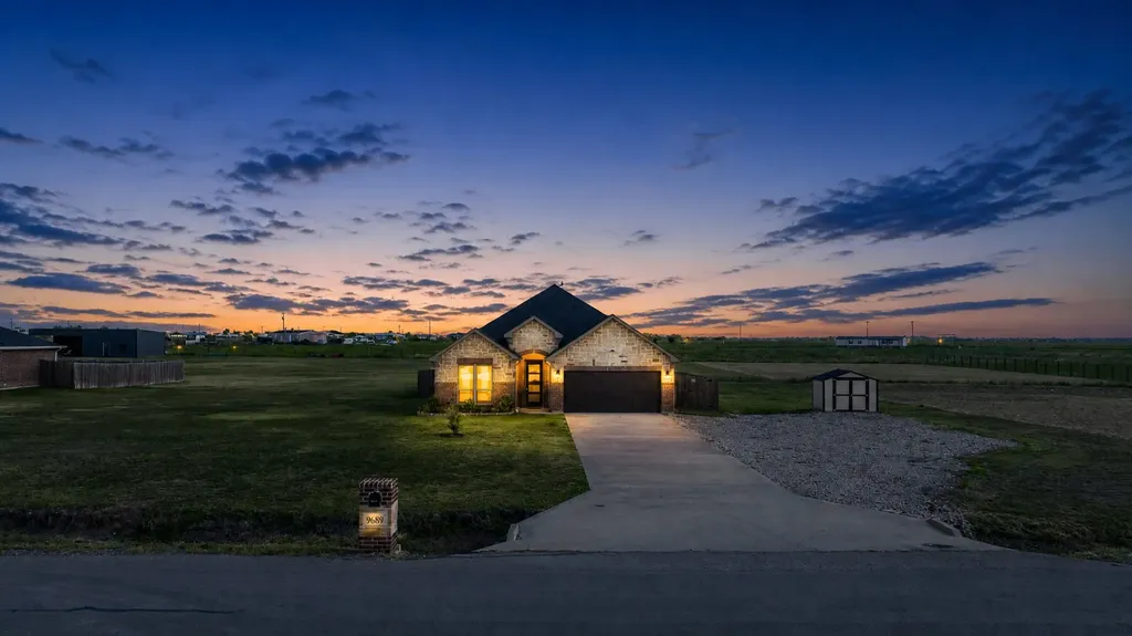 9689 County Road 4116 Kaufman TX 75142