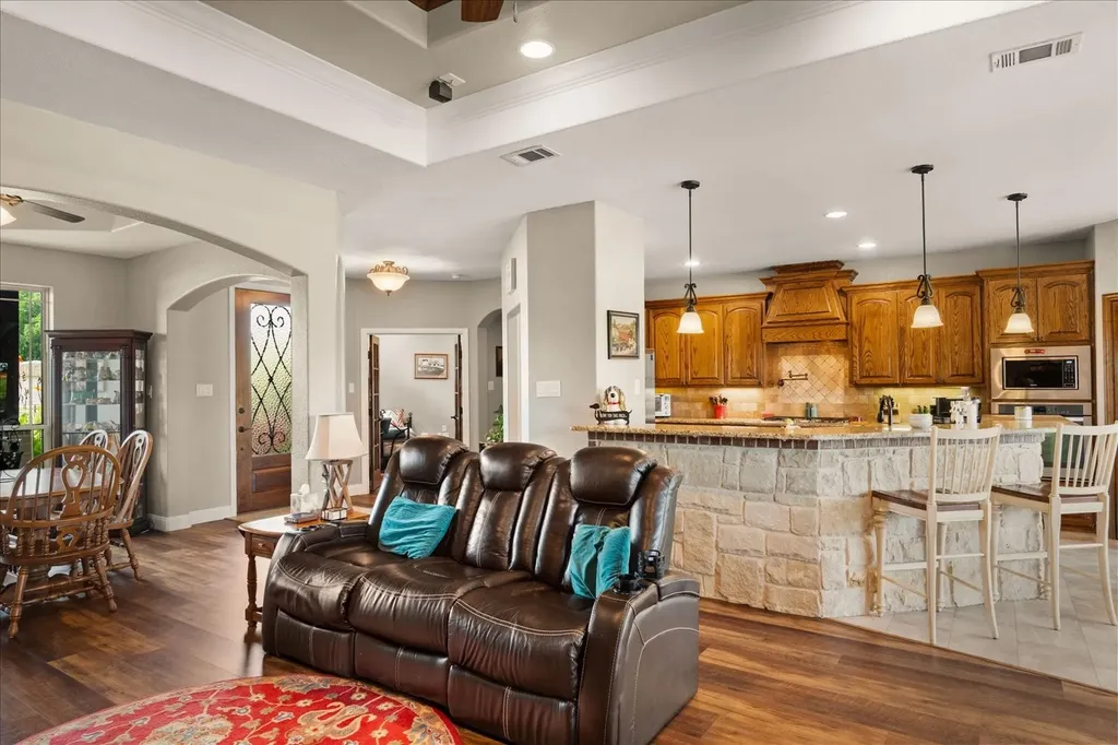 4010 Hackberry Circle Caddo Mills TX 75135