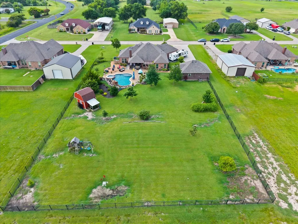 4010 Hackberry Circle Caddo Mills TX 75135