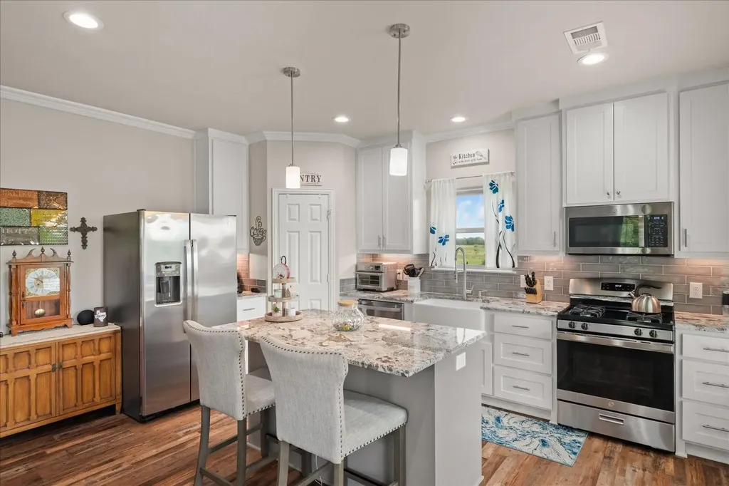 4010 Hackberry Circle Caddo Mills TX 75135