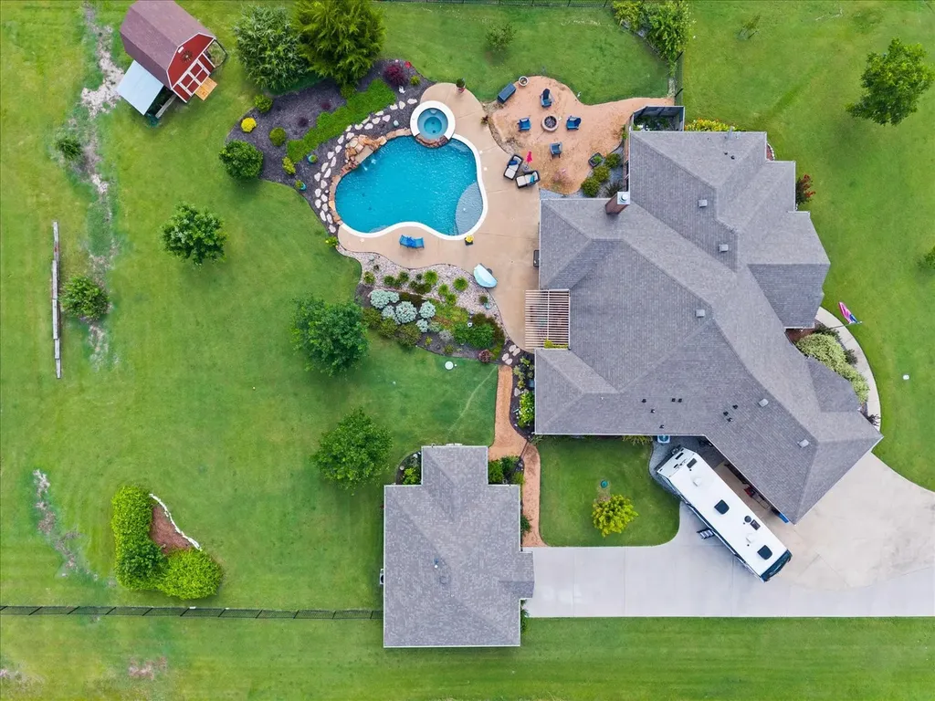 4010 Hackberry Circle Caddo Mills TX 75135