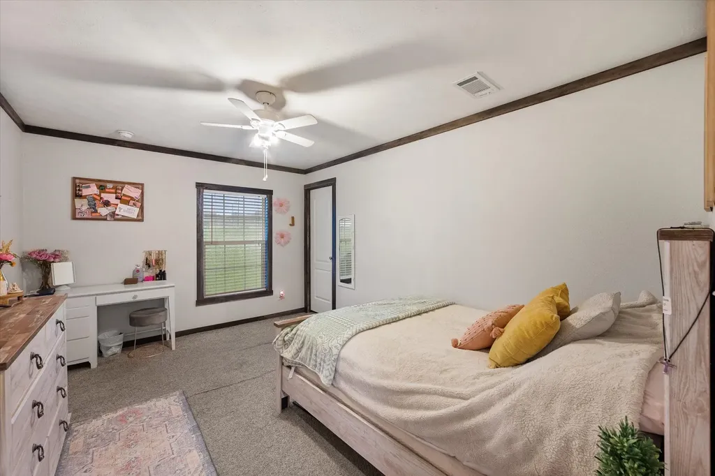 281 S State Highway 75 S Fairfield TX 75840