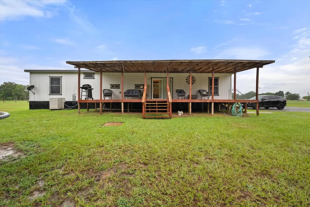 281 S State Highway 75 S Fairfield TX 75840