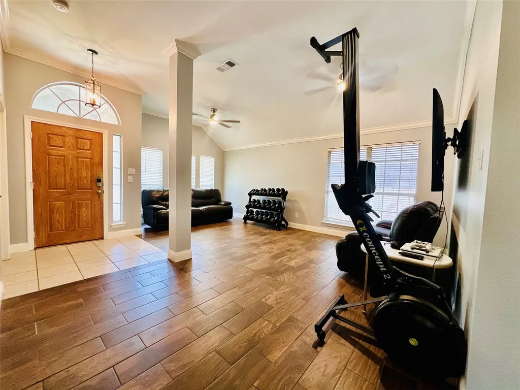 5851 Lorenzo Drive Grand Prairie TX 75052