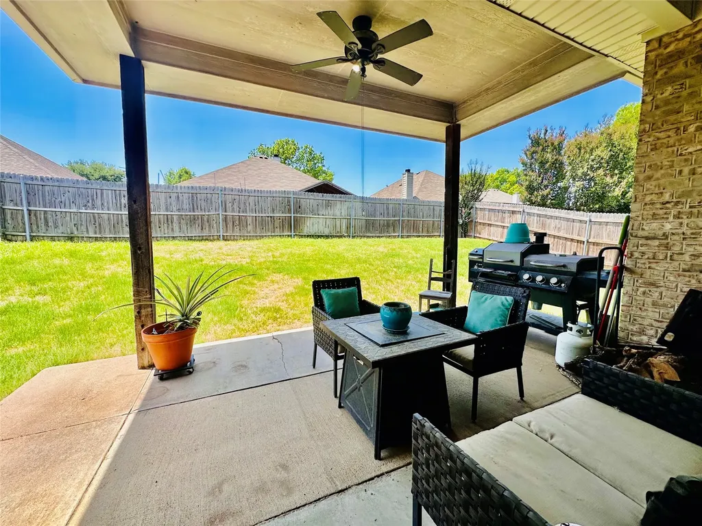 5851 Lorenzo Drive Grand Prairie TX 75052
