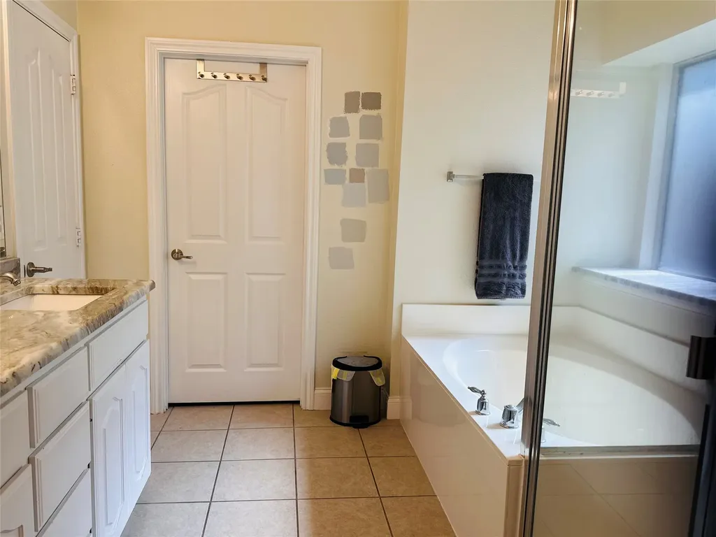 5851 Lorenzo Drive Grand Prairie TX 75052