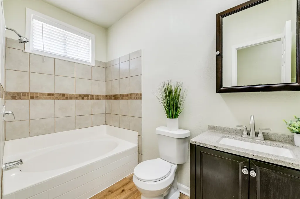 2633 S Denley Drive Dallas TX 75216