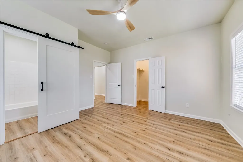 2633 S Denley Drive Dallas TX 75216