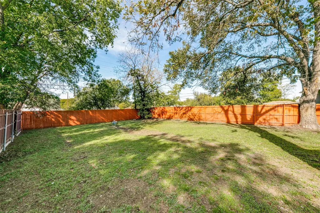 2633 S Denley Drive Dallas TX 75216