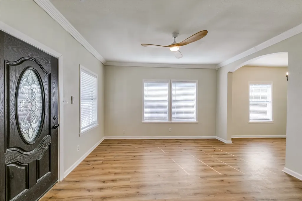 2633 S Denley Drive Dallas TX 75216
