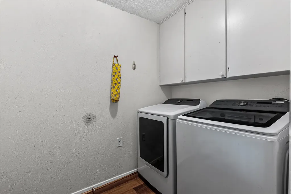 408 E Mulberry Street Leonard TX 75452