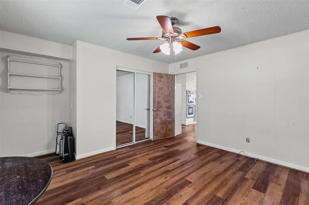 408 E Mulberry Street Leonard TX 75452