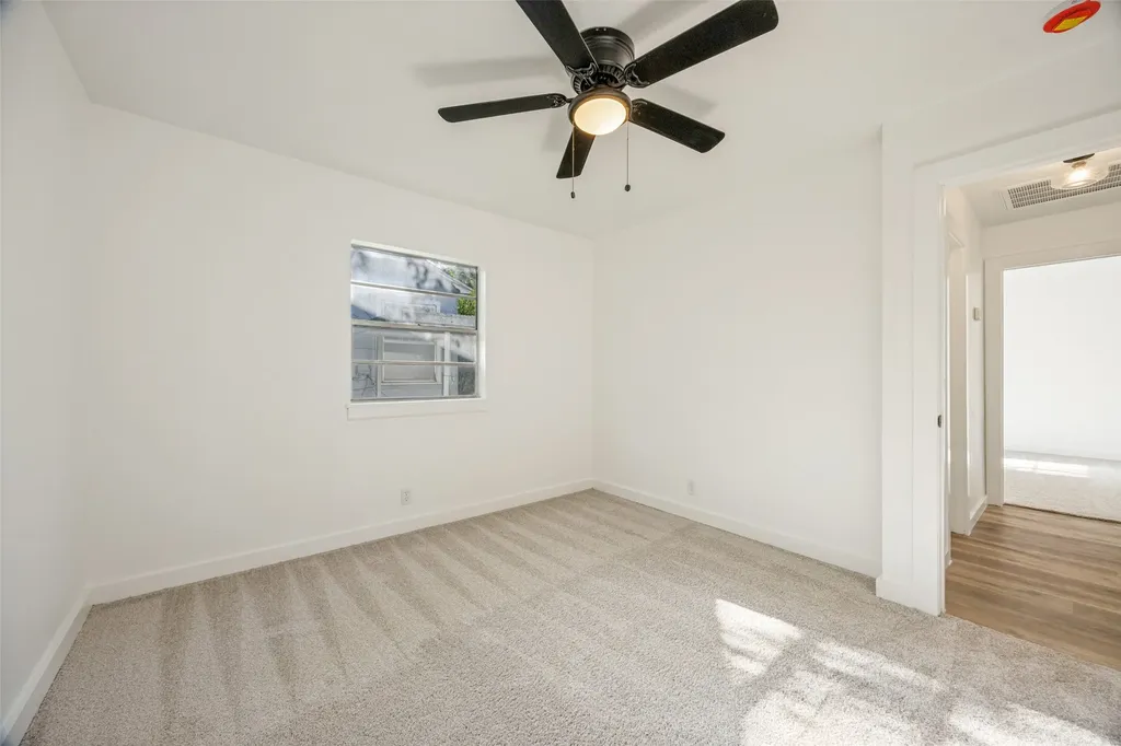 2415 W Morton Street Denison TX 75020