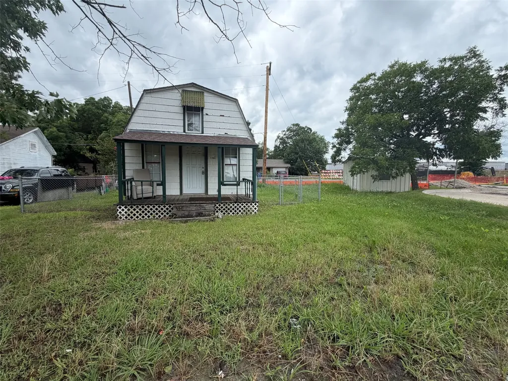 754 N Waco Van Alstyne TX 75495