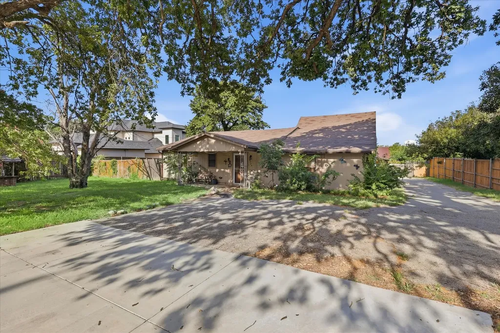 6704 Herbert Road Colleyville TX 76034