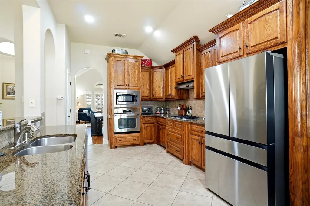 5905 Cripple Creek Trail North Richland Hills TX 76180