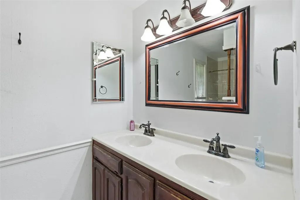 2205 Canyon Circle Bonham TX 75418