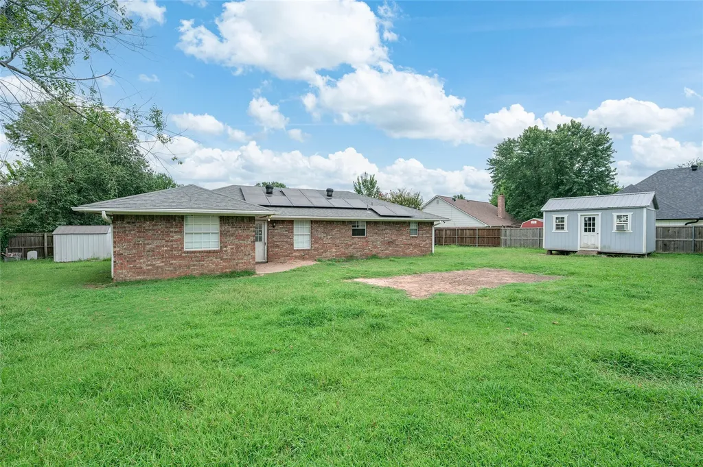2205 Canyon Circle Bonham TX 75418