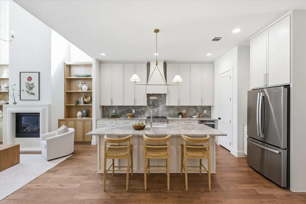 324 Valiant Drive Rockwall TX 75032