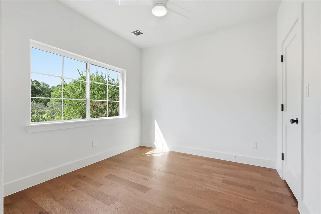 324 Valiant Drive Rockwall TX 75032