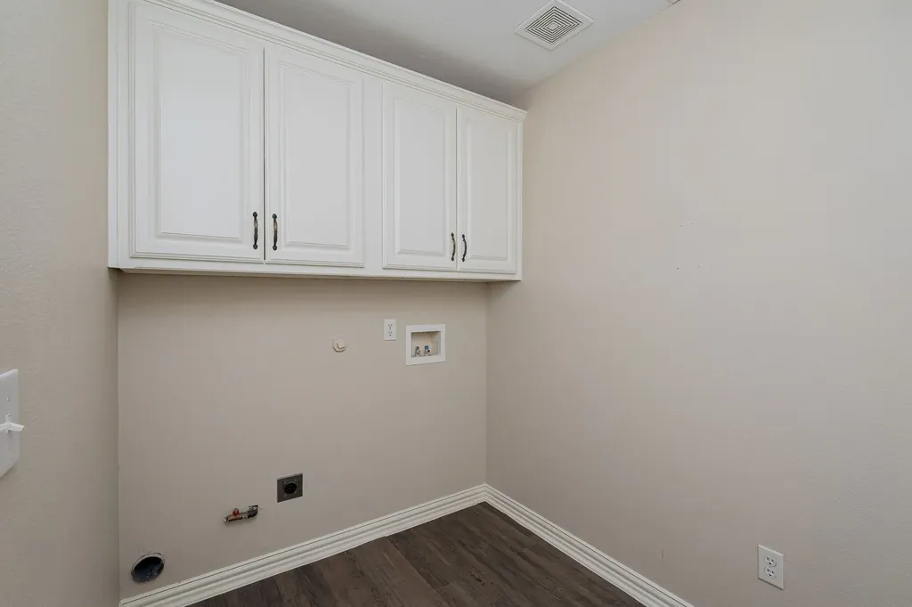 640 W Marshall Street Van Alstyne TX 75495