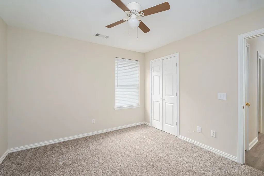 640 W Marshall Street Van Alstyne TX 75495
