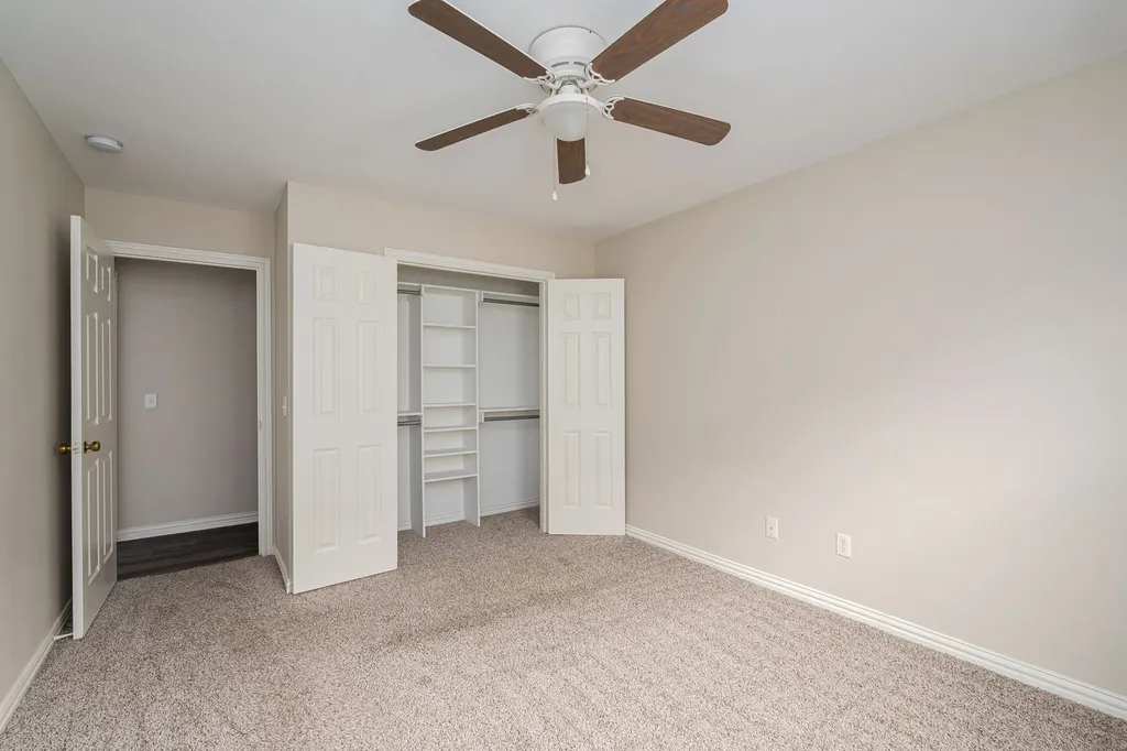 640 W Marshall Street Van Alstyne TX 75495