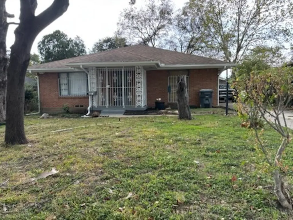 1570 Sutter Street Dallas TX 75216