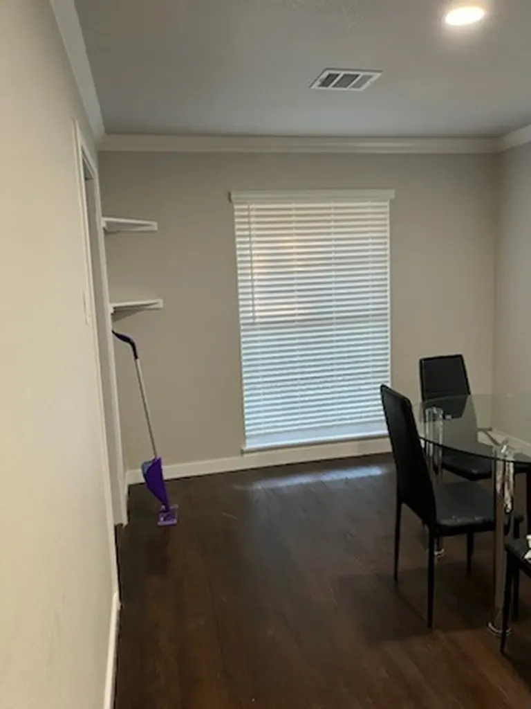 1570 Sutter Street Dallas TX 75216