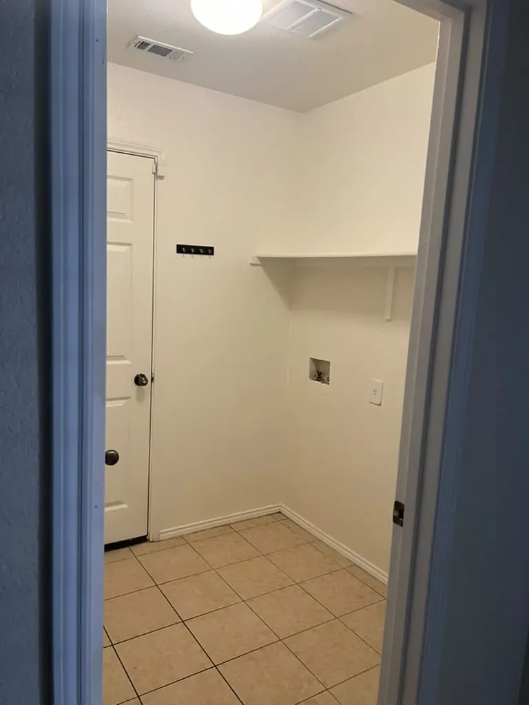 5716 Sapphire Pool Trail Fort Worth TX 76244
