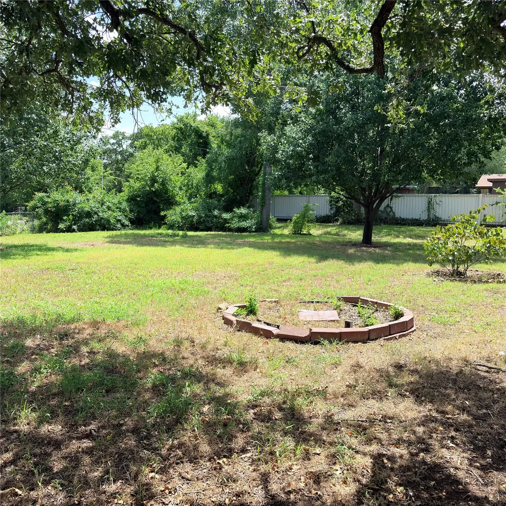 3103 N Oak Avenue Mineral Wells TX 76067
