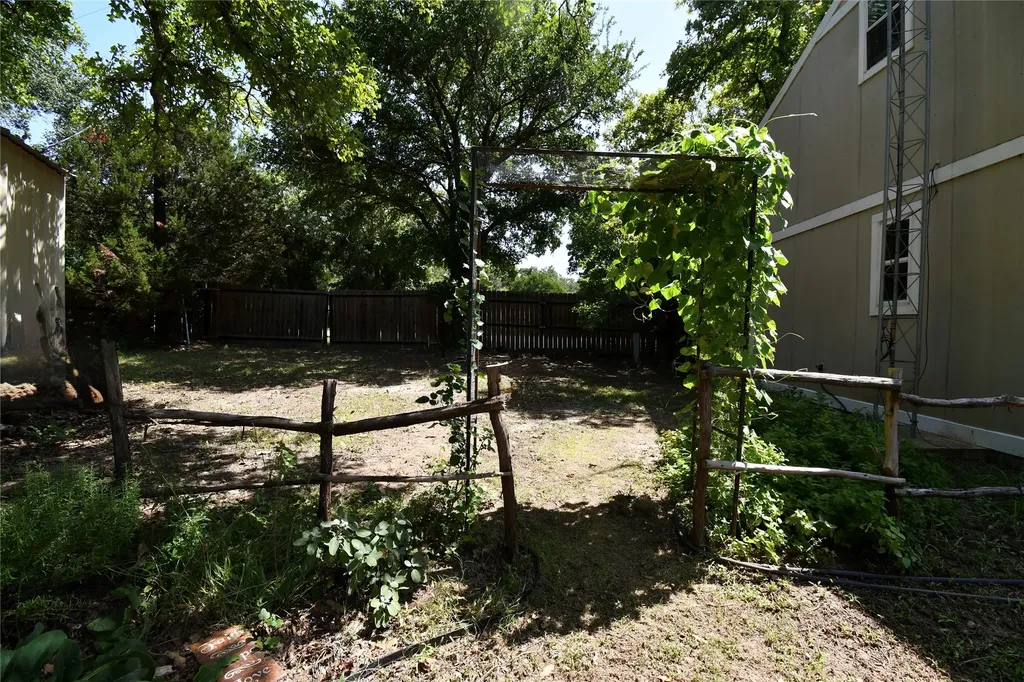 1545 Old Authon Road Weatherford TX 76088