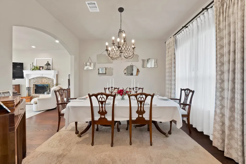 9688 Whispering Creek Terrace Grandview TX 76050